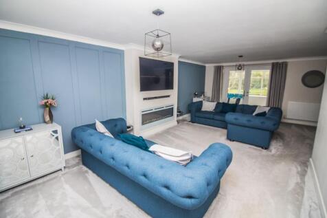 Lounge Pic 2.