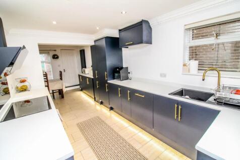 Kitchen Pic 3