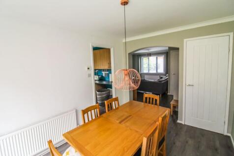 Dining Room Pic 3
