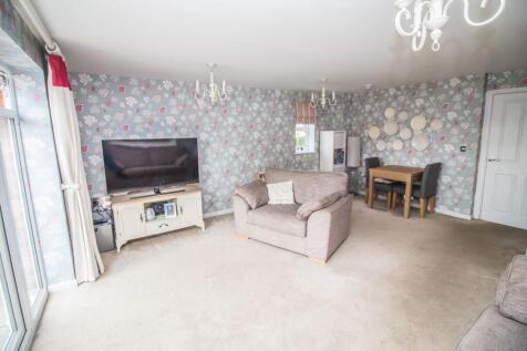 Lounge Pic 2.