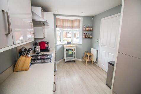 Kitchen 3.