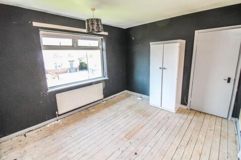 Bedroom One Pic 2.