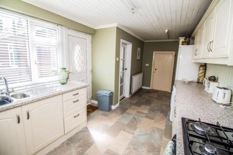 Kitchen Pic 2. 