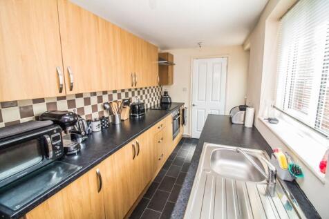Kitchen Pic 2. 