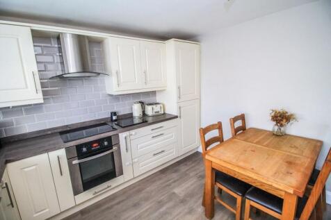 Kitchen Pic 2.