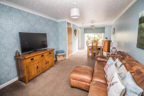 Lounge Pic 2.