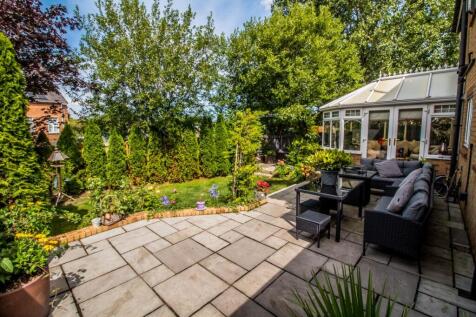 Rear Garden Pic 2. 