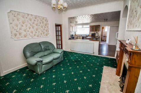 Lounge Pic 3.