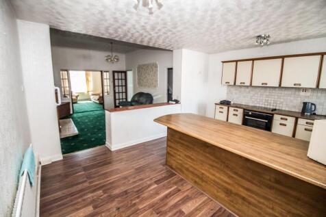 Kitchen Pic 2.