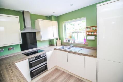 Kitchen Pic 2.