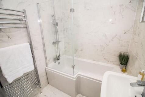 Bathroom p3
