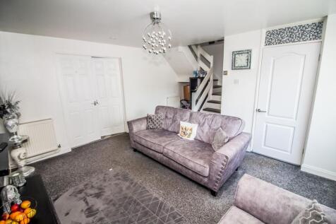 Lounge Pic 3.
