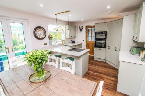 Kitchen Pic 3.