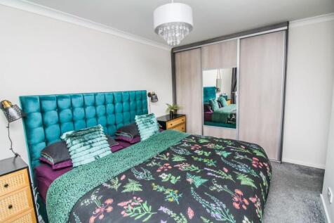 Bedroom One Pic 2.