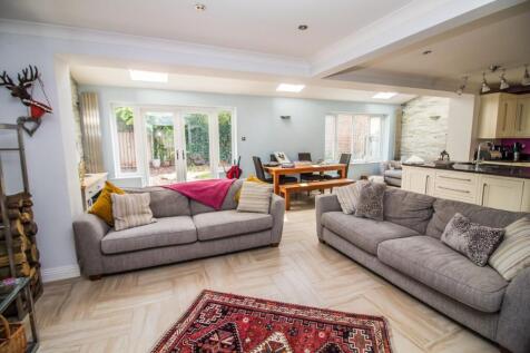 Family Sitting Area