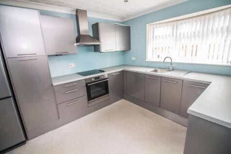 Kitchen Pic 2.