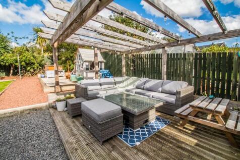 Rear Garden Pic 3.