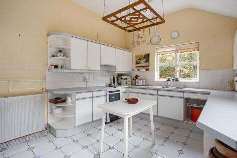 82945_5 St Peters Road (7)_low.jpg