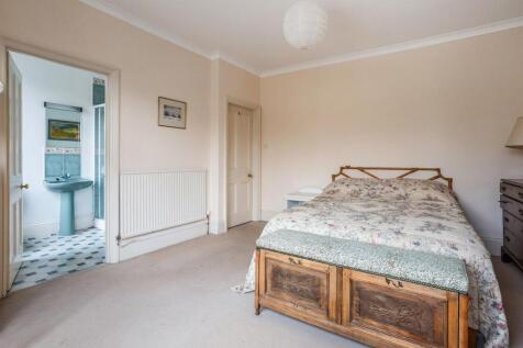 82945_5 St Peters Road (16)_low.jpg