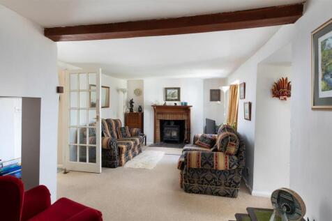 10 North Cerney GL7 7DE-11.jpg