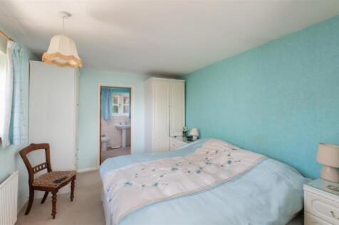 10 North Cerney GL7 7DE-16.jpg