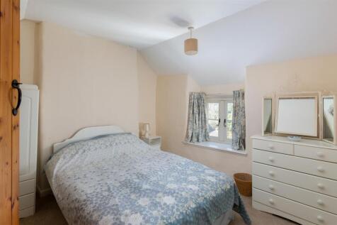 10 North Cerney GL7 7DE-15.jpg