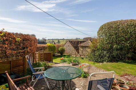 10 North Cerney GL7 7DE-5.jpg