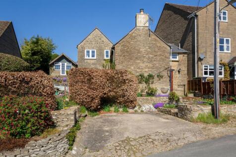 10 North Cerney GL7 7DE-1.jpg