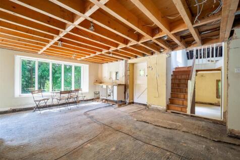 Woodside Cottage GL6 7NY-22.jpg