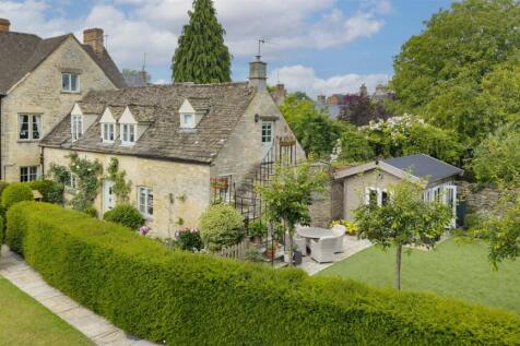 250611CottewoldHouse-1001.jpg