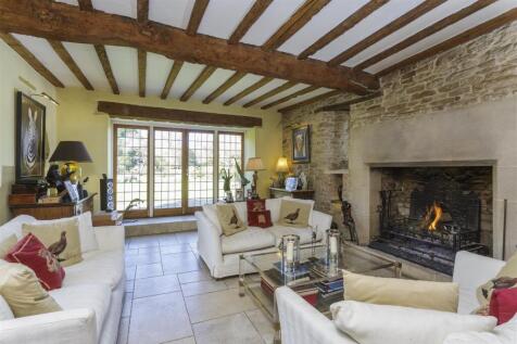 The_Old_Manor_House_GL7_043.jpg