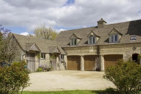 The_Old_Manor_House_GL7_034.jpg