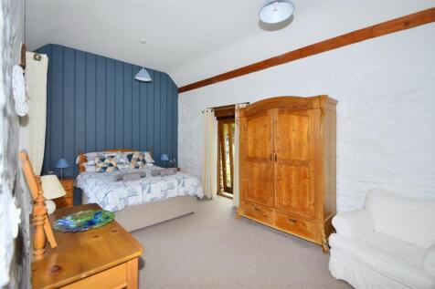 Cedar Lodge Bedroom 1