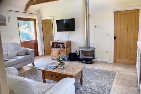 Cottage 2 Living Room