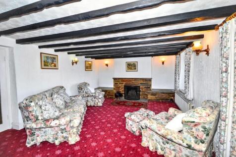6 Sitting Room