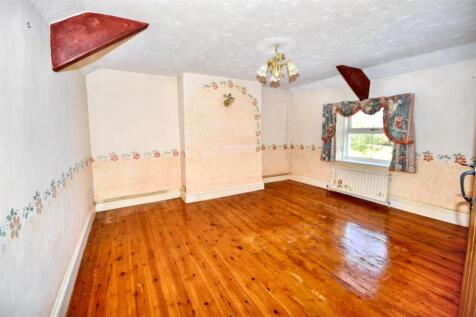 10 Bedroom 2