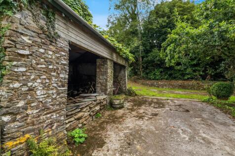 Linhay Car Port
