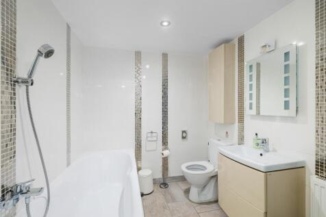 Granary Ensuite.