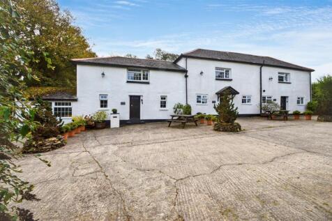 Bennetts Court Cottages