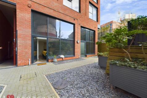 CAM05016G0-PR0035-ST