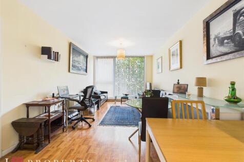 CAM05016G0-PR0109-ST