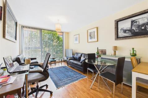 CAM05016G0-PR0109-ST