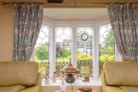 Mullion Window