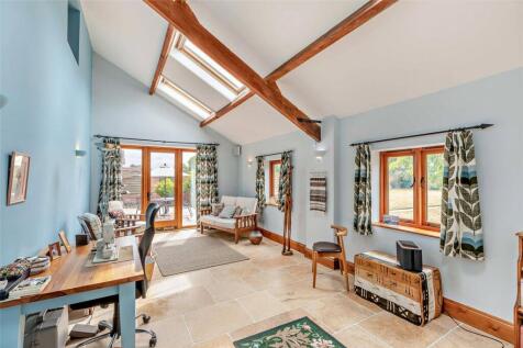 Entertaining Room