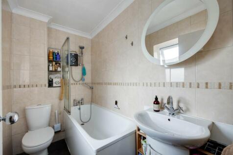 Tennison Road bath.jpg