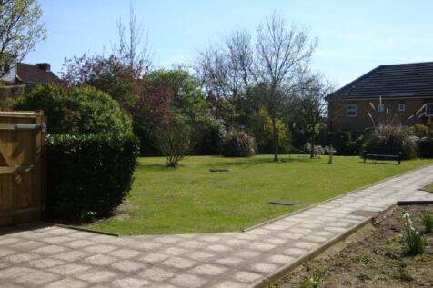 Catalina Court - Garden 1.jpg