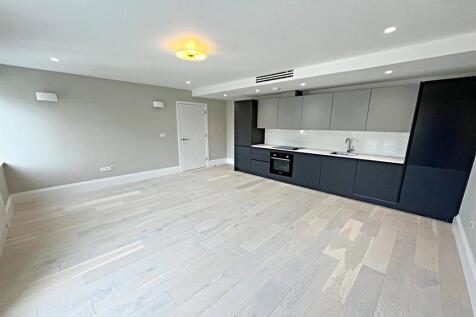 Living Room/Kitchen