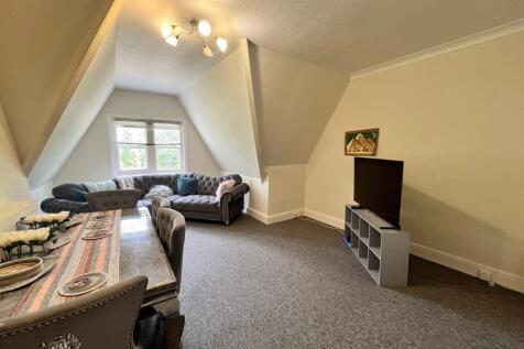 Living Dining Area