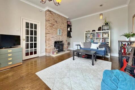 Living/Dining Area