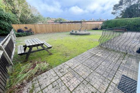 Patio &amp; Communal